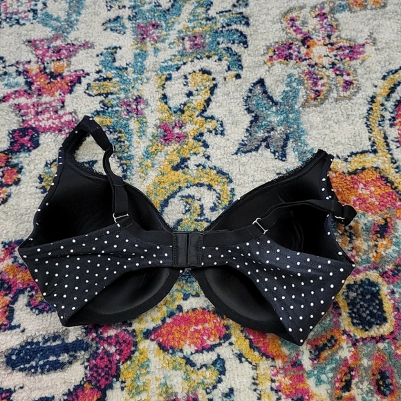 Victoria's Secret Body by Victoria full coverage - Picture 2 of 6